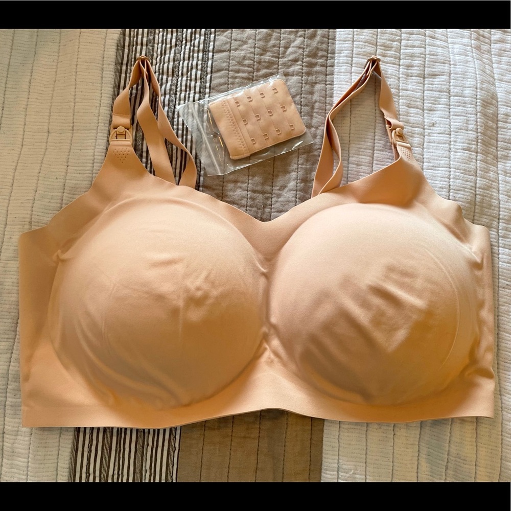 NWOT Kindred Bravery Nursing bra.